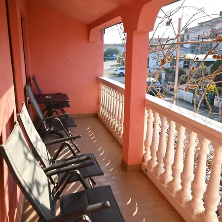 Alina Apartment *