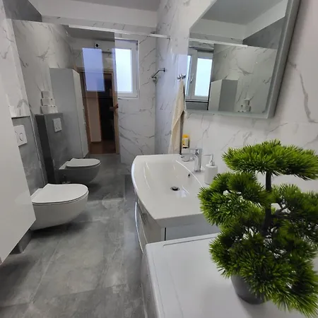 Alina Apartment